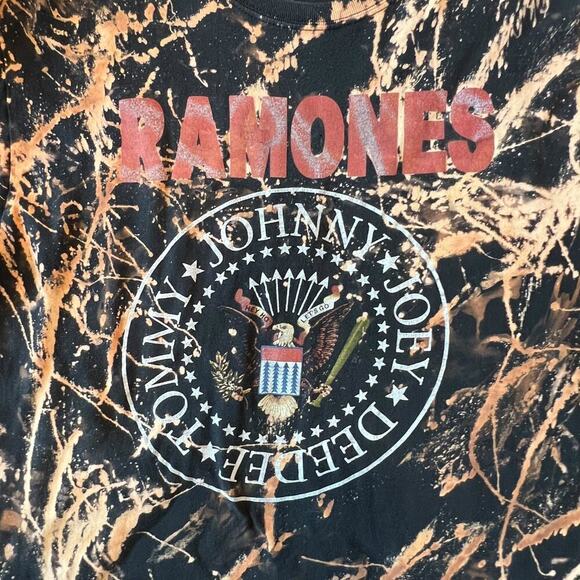 Ramones Custom Tie Dye Bleached Band T-Shirt Size L - Picture 3 of 3